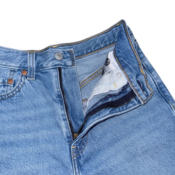 Levi’s Premium High Loose Denim Jean Shorts Women’s 24 Raw Hem Frayed High Rise - Picture 4 of 7